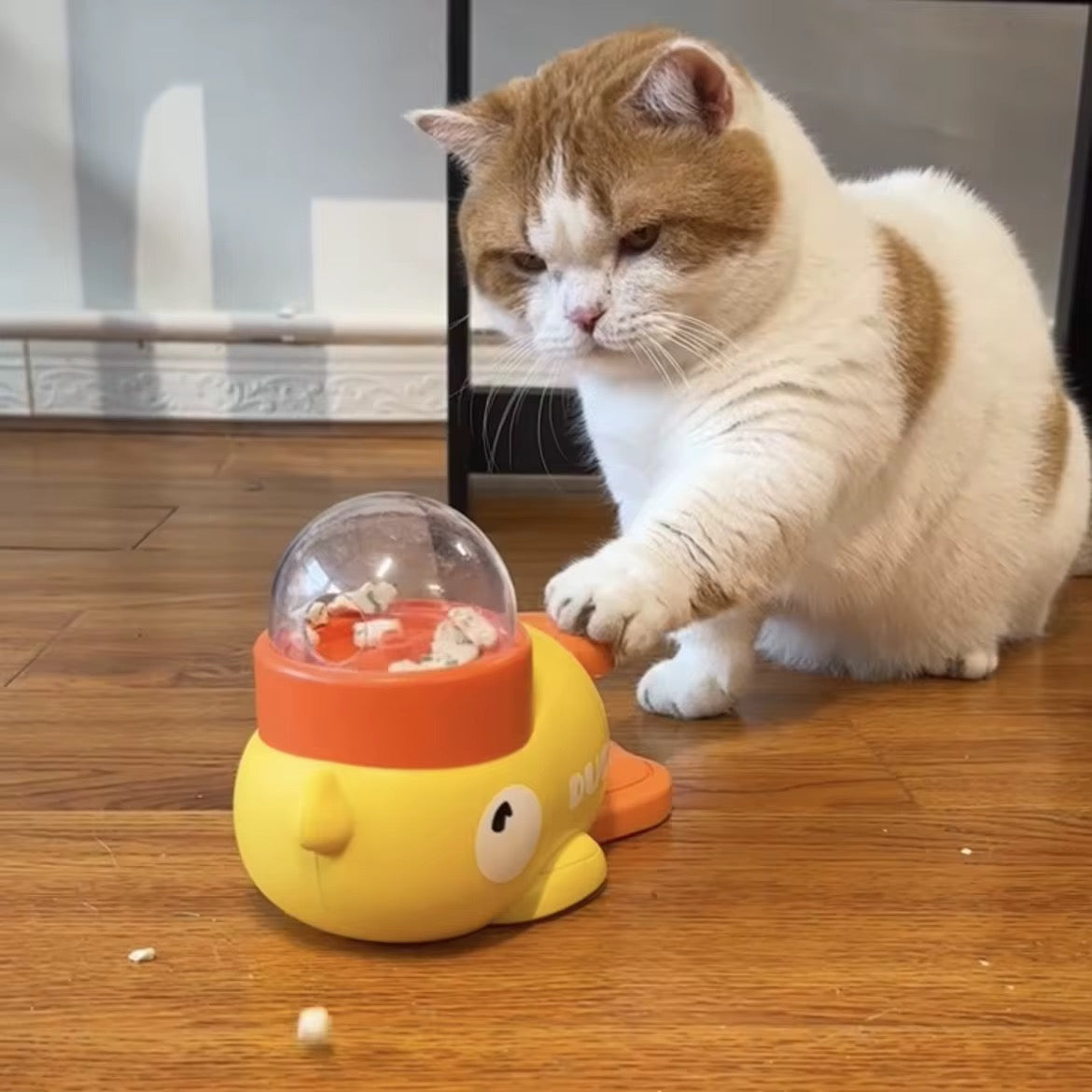 CatPush Smart Treat Dispenser – Duck Edition | Interactive Dental Fun Feeder